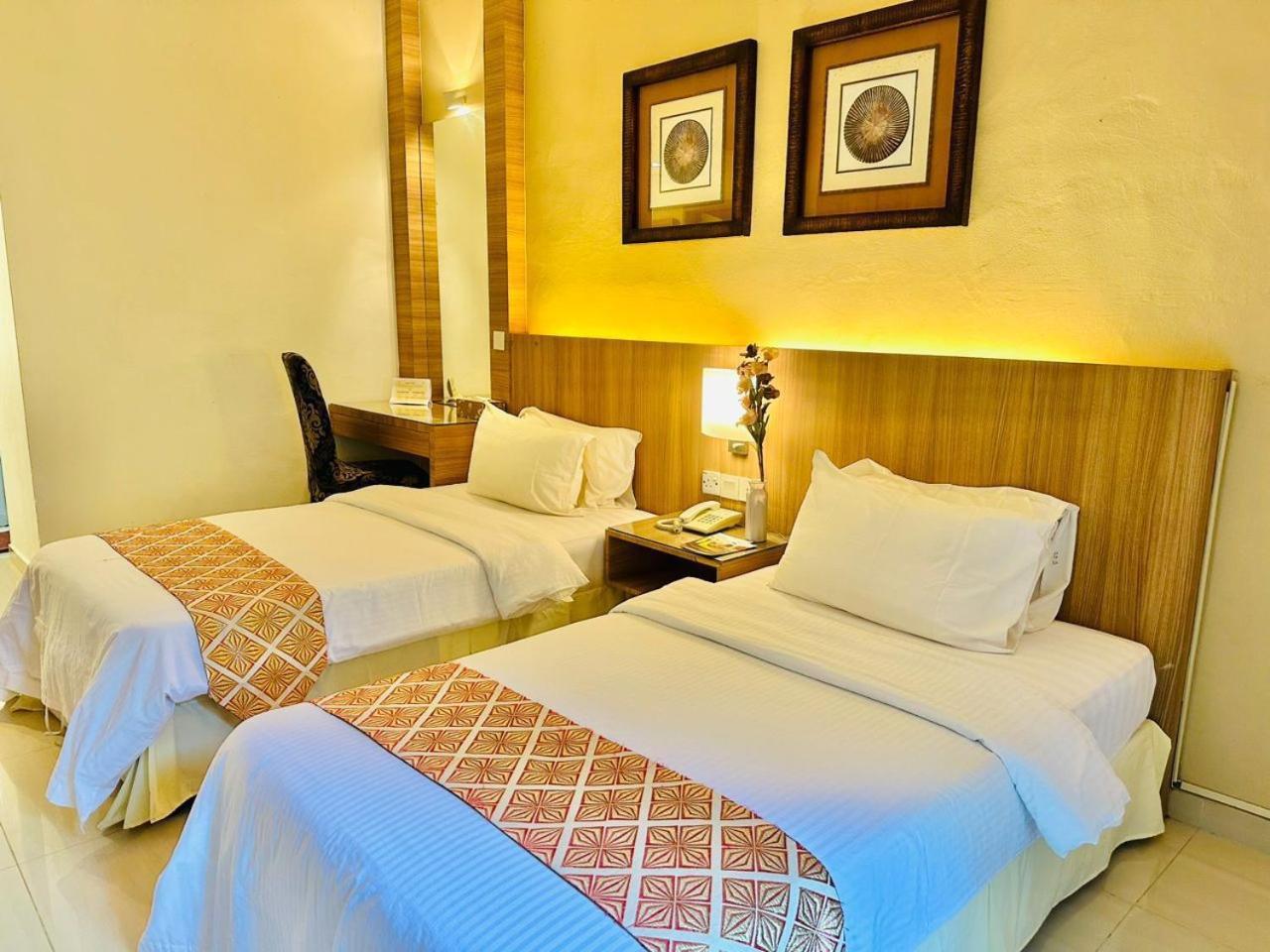 Rompin Beach Resorts Kuala Rompin Exterior foto