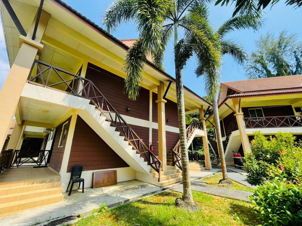 Rompin Beach Resorts Kuala Rompin Exterior foto