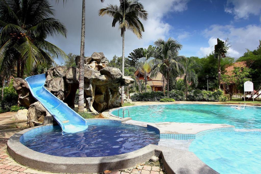 Rompin Beach Resorts Kuala Rompin Exterior foto